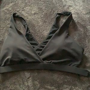 Fabletics black sports bra